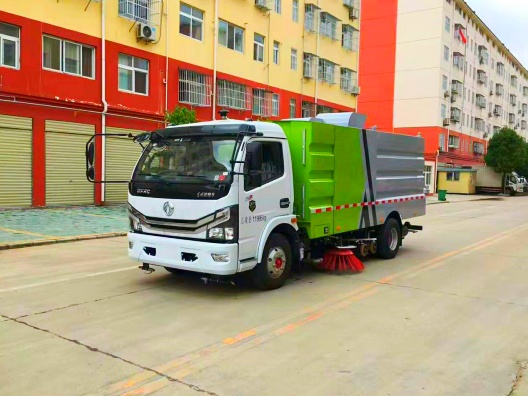 东风多利卡洗扫车