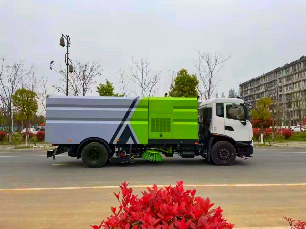 东风天锦洗扫车